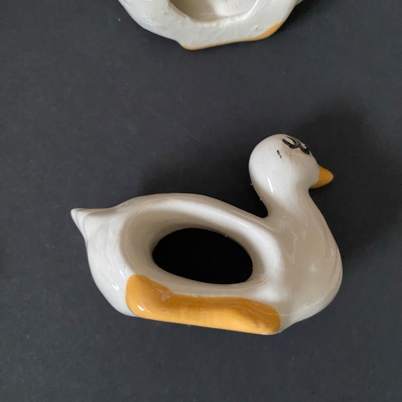 Vintage Ceramic White Duck Goose Napkin Rings Set of 8 Bird Cabin Rustic - Picture 8 of 10
